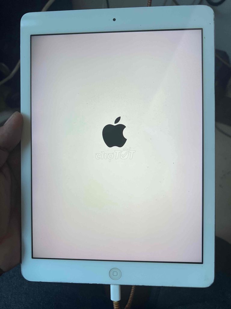 Apple iPad Air A1475  Lỗi như hình. Mua bán Máy tính bảng tại Quận Tân Phú Tp Hồ Chí Minh được đăng bởi HuynhGia hình 1