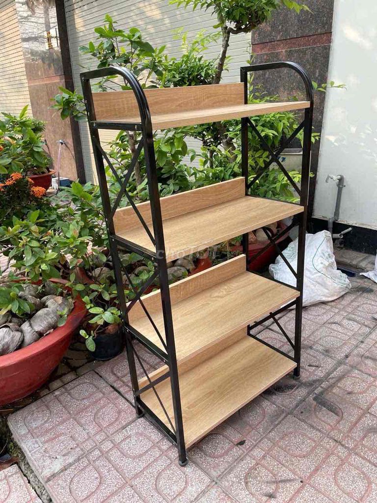 kệ sách kệ trưng bày. Mua bán Tủ, kệ gia đình tại Thành phố Thủ Dầu Một Bình Dương được đăng bởi Minh chương hình 1
