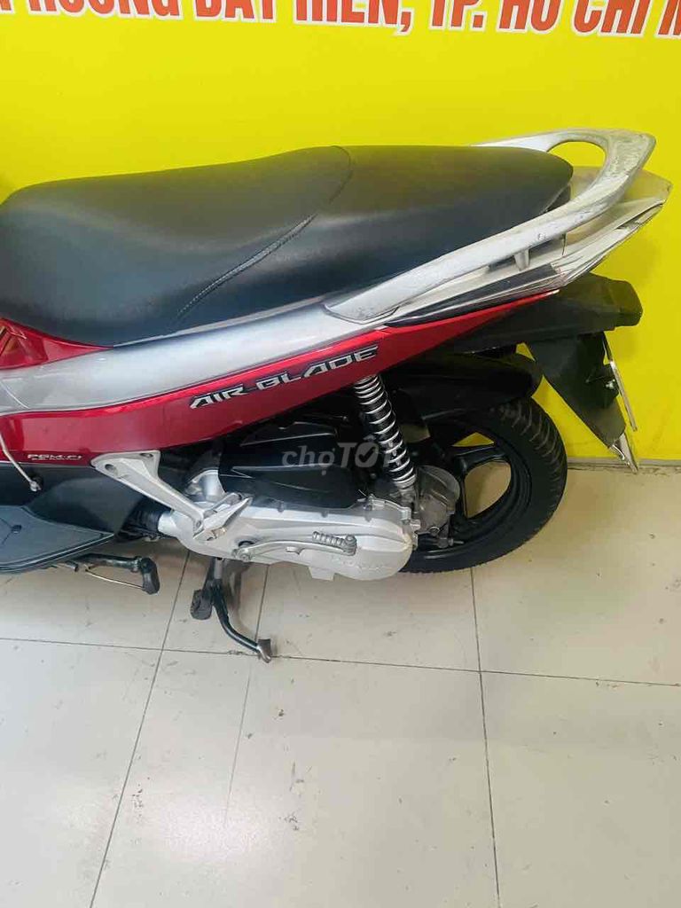 Honda Air Blade 110Fi городской номер