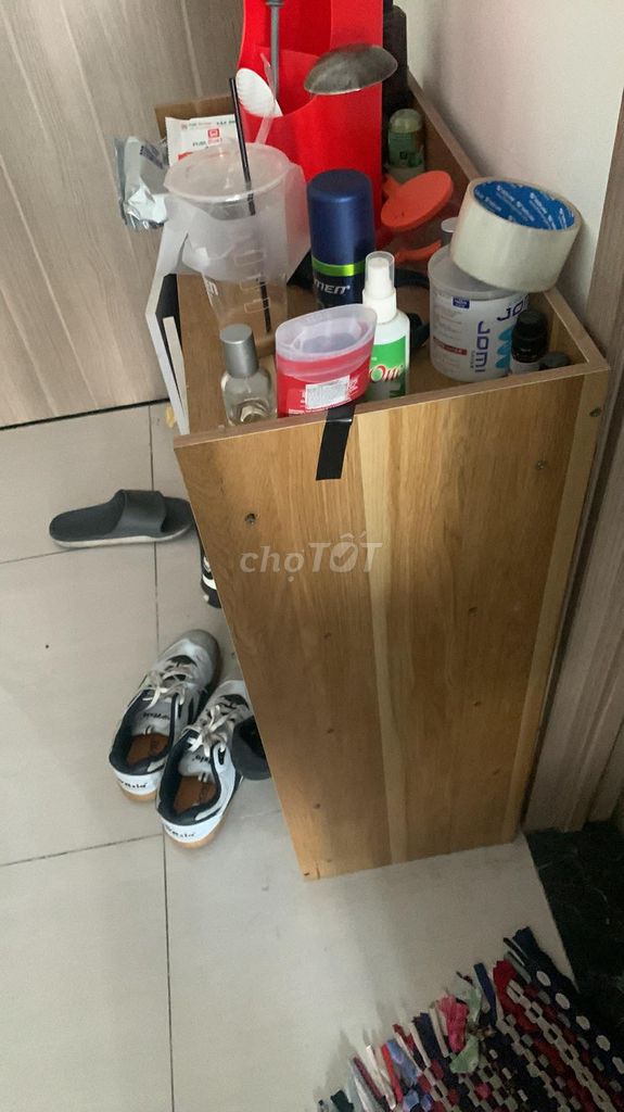 Tủ dép gỗ ép màu Nâu. Mua bán Tủ, kệ gia đình tại Thành phố Thủ Đức Tp Hồ Chí Minh được đăng bởi Ngô Dật Khôi hình 1