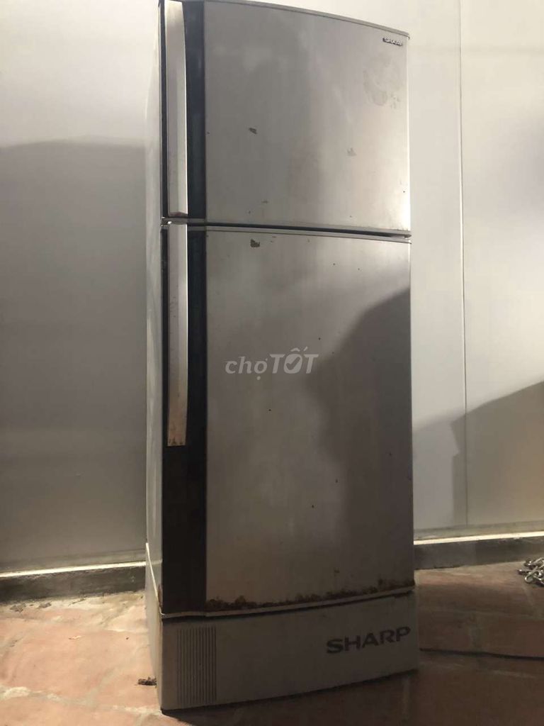 Tủ lạnh Shap 184 lít nhập Thái