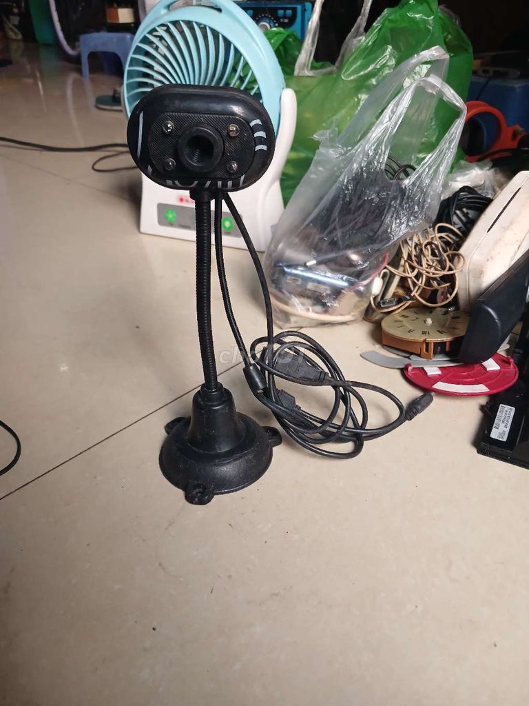 Webcam USB màu Đen. Mua bán Phụ kiện (Màn hình, Chuột...) tại Thành phố Thủ Đức Tp Hồ Chí Minh được đăng bởi ngoc hình 1
