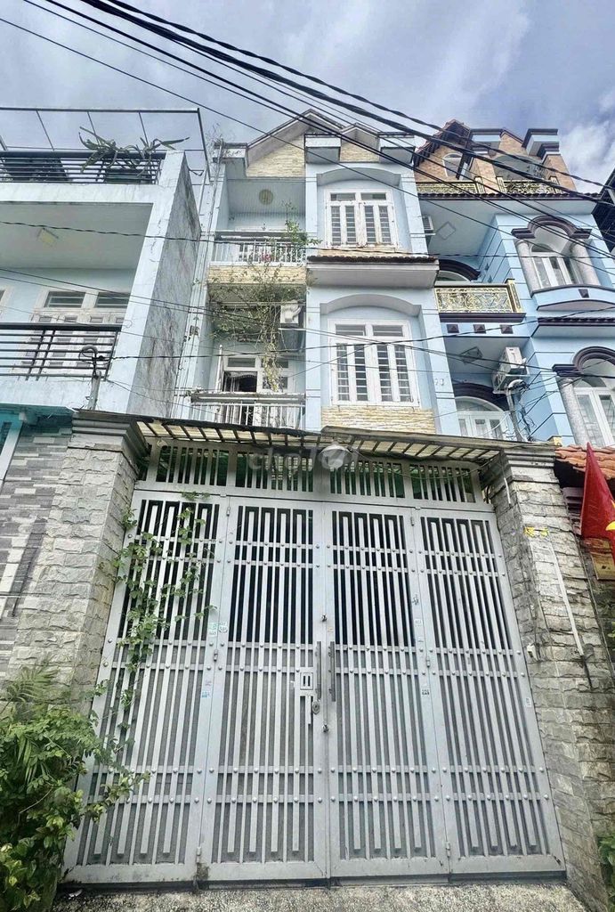 Аренда · 4 комн. · 80 м² · Quận Tân Phú, ул. Đường Vườn Lài