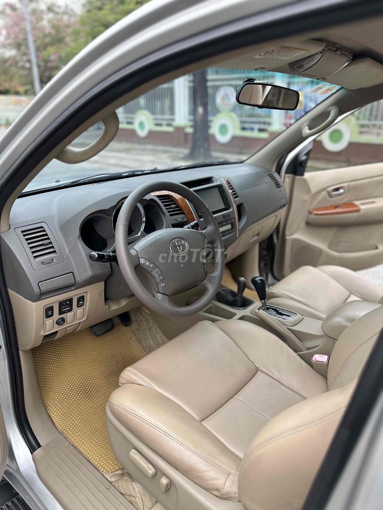 Toyota Fortuner 2012 V 2 Cầu Odo 206357km. Mua bán Ô tô tại Huyện Củ Chi Tp Hồ Chí Minh được đăng bởi Lê Hữu Hoàn hình 7