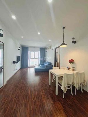 Cần bán nhanh căn hộ 2 phòng ngủ Đà Nẵng Plaza, 16 Trần Phú. Trung tâm