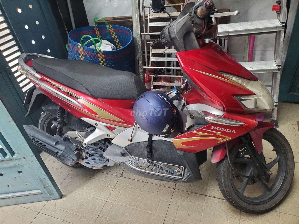 Honda Air Blade 2009 FI Красный