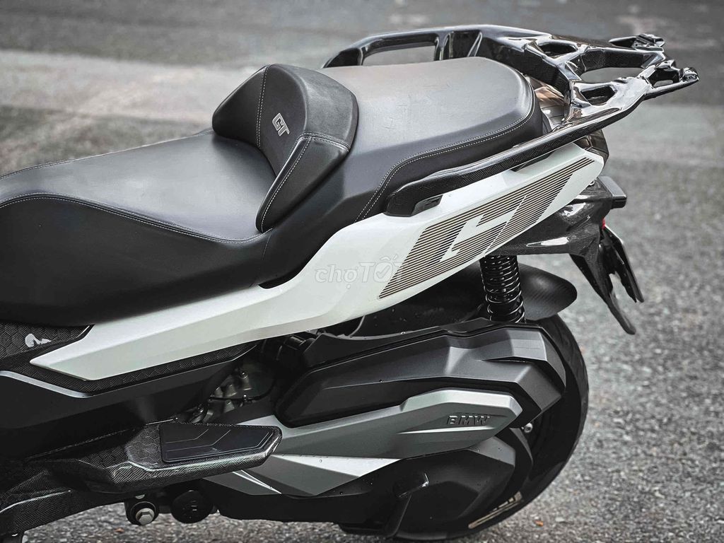BMW C400GT White Diamond ga điện bs SG odo 9k2. Mua bán Xe máy tại Quận 3 Tp Hồ Chí Minh được đăng bởi Nha Dang hình 4