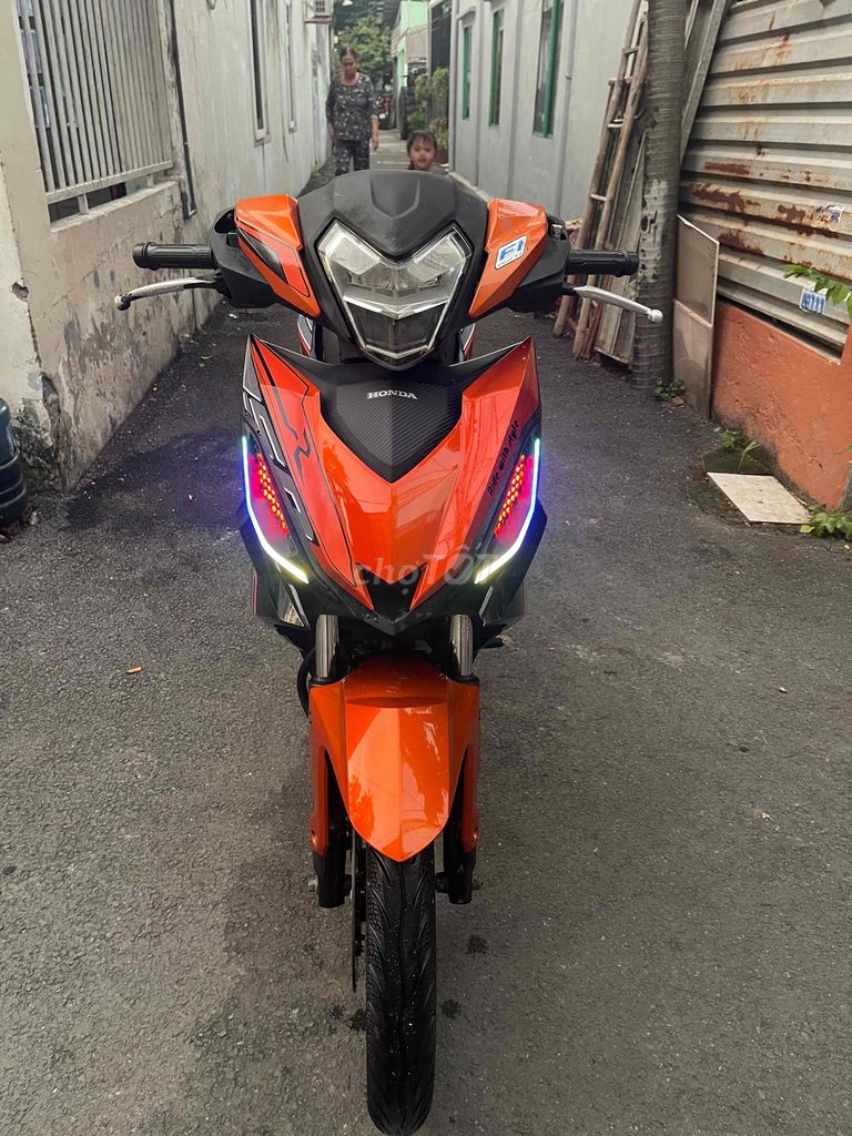 Bán Honda winner v1 rất đẹp, giấy tờ đầy đủ. Mua bán Xe máy tại Thành phố Thủ Đức Tp Hồ Chí Minh được đăng bởi Bảo An hình 1