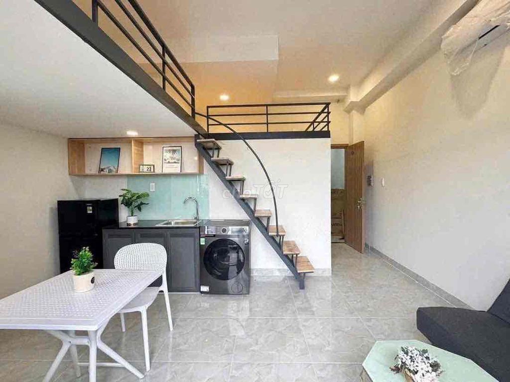 CĂN HỘ CÓ GÁC BAN CÔNG FULL NỘI THÁT - Hoàng Diệu 2