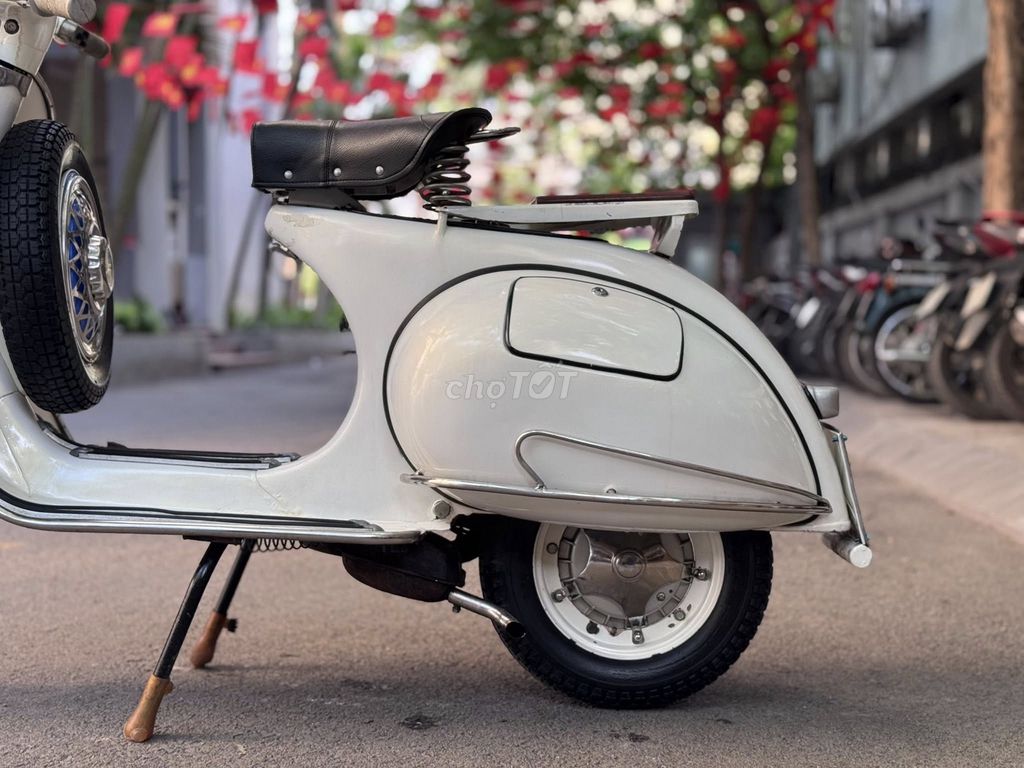 bán Vespa cổ 2 thì côn số tay. Mua bán Xe máy tại Quận Hoàng Mai Hà Nội được đăng bởi Kts Tùng hình 4
