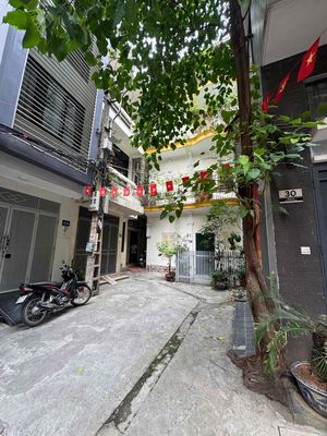 Sát Mặt Phố Trường Chinh Ngõ To Dt 41m