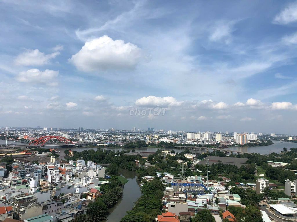 Cần bán căn 3PN Nhà trống view sông