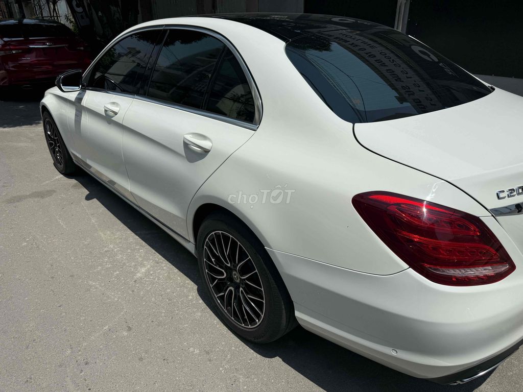 Mercedes C200 2016 màu trắng nt kem - 85000 km