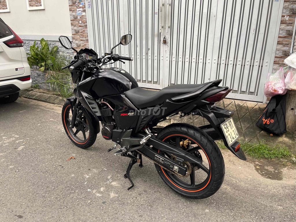 Honda RR150 2011 bstp 9chủ xe zin cực đẹp BS đẹp. Mua bán Xe máy tại Quận Bình Tân Tp Hồ Chí Minh được đăng bởi Huy hình 4