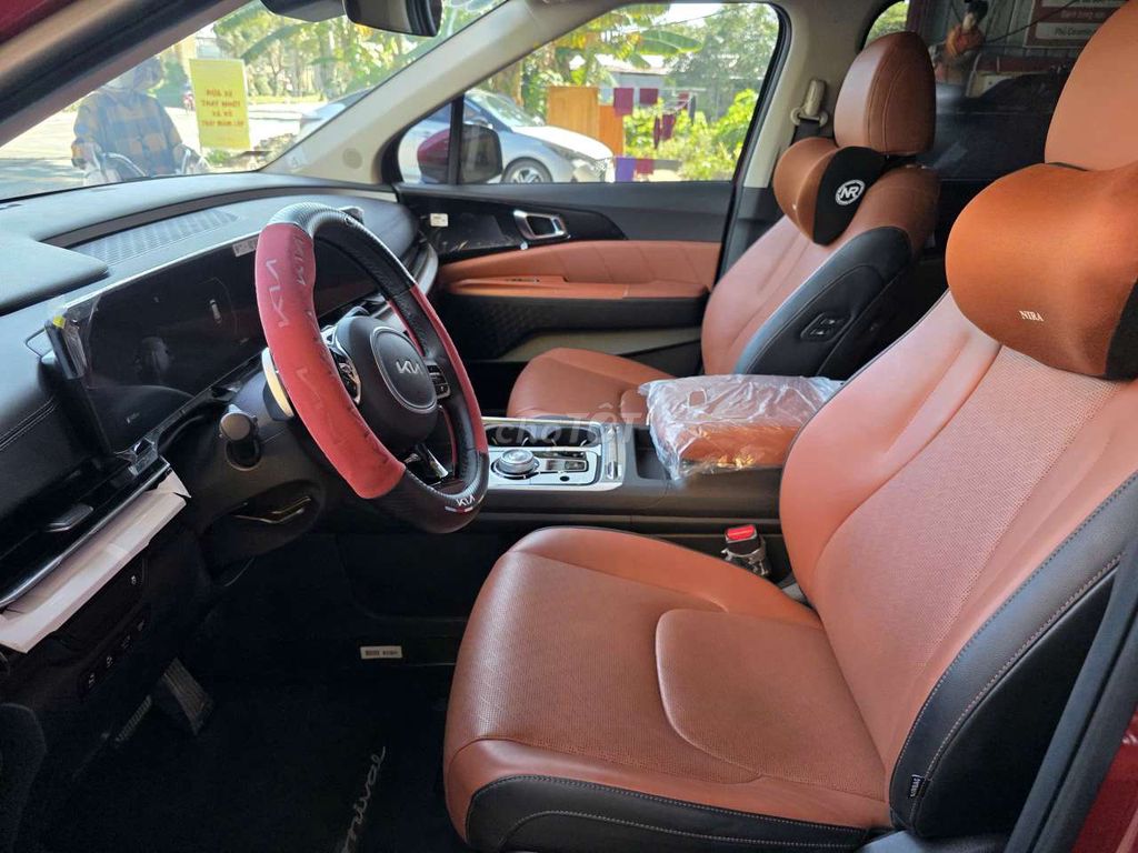 Kia Carnival 2024 Signature 2.2D,màu đỏ,26.000 km. Mua bán Ô tô tại Quận Bình Tân Tp Hồ Chí Minh được đăng bởi Son Do hình 13