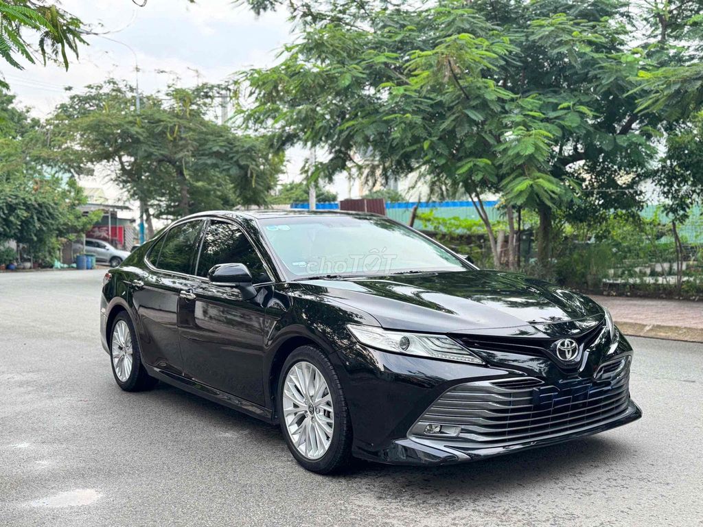 Toyota Camry 2.5Q 2021 Черный