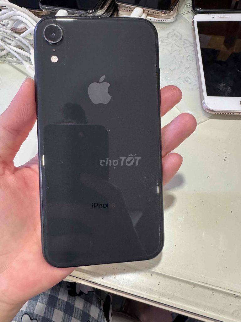 Apple iPhone XR 128GB Đen 83%. Mua bán Điện thoại tại Quận 4 Tp Hồ Chí Minh được đăng bởi Phan Pha hình 1