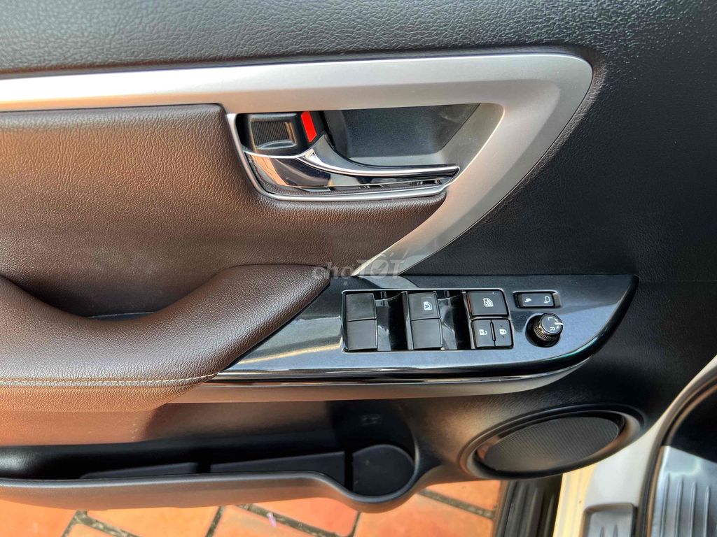 Fortuner 2018 Dầu tự động Xe gia đình SG 51G-. Mua bán Ô tô tại Huyện Hóc Môn Tp Hồ Chí Minh được đăng bởi Sao Mai Home Oto hình 6