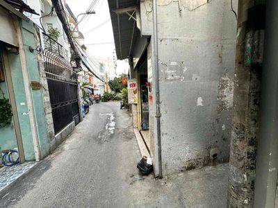 Bán nhà Sổ riêng hoàn công đủ 24m2.Khu dân cư hiện hữu,cách xe hơi 15m. Mua bán nhà ở tại Quận 7 Tp Hồ Chí Minh được đăng bởi BĐS Đại Phú Mỹ