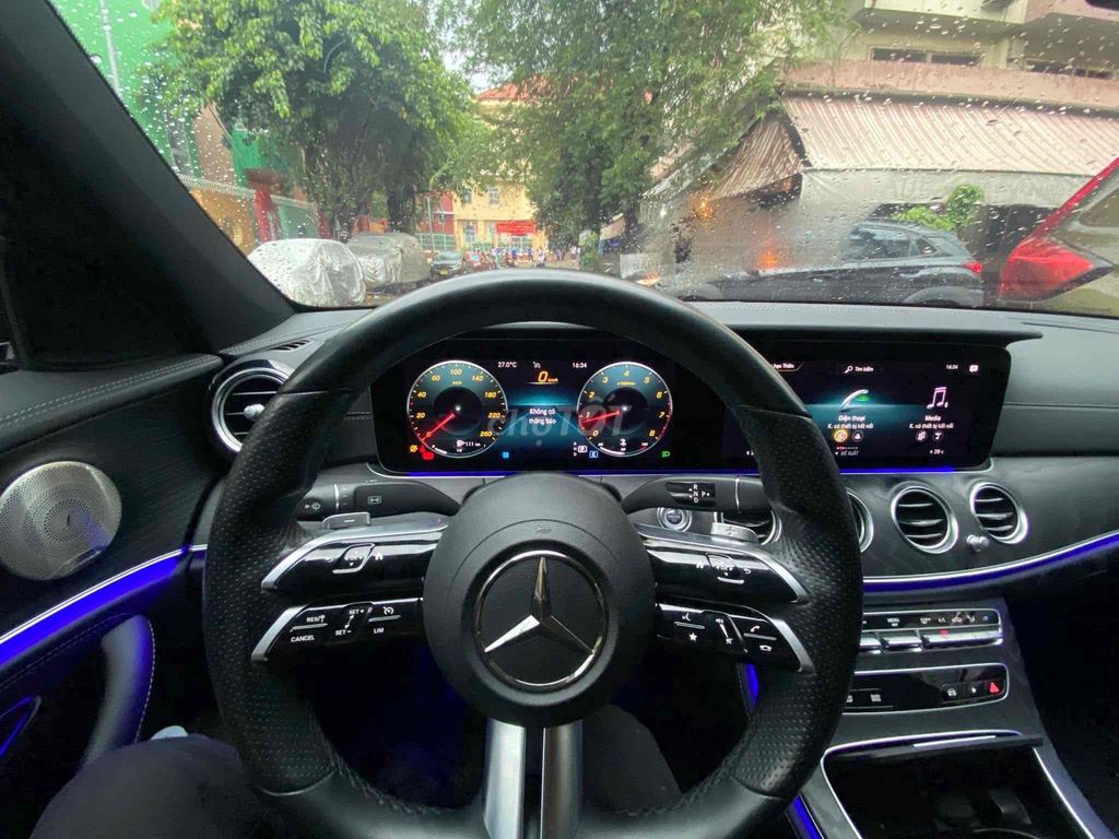 Mercedes Benz E Class 2021 - 39244 km. Mua bán Ô tô tại Quận Bình Tân Tp Hồ Chí Minh được đăng bởi  Quỳnh Như  hình 4