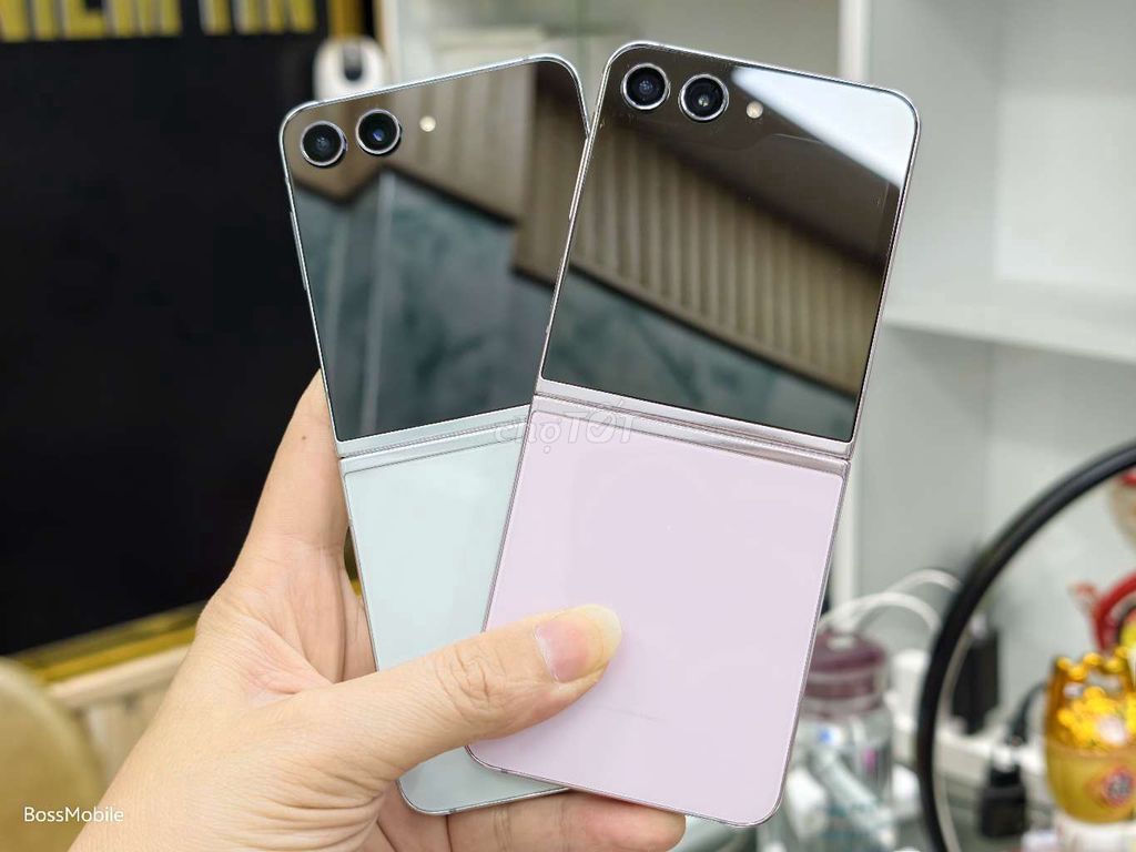 Samsung Z Flip 5 256GB chính hãng VN rẻ. Mua bán Điện thoại tại Quận Hai Bà Trưng Hà Nội được đăng bởi Boss Mobile hình 1
