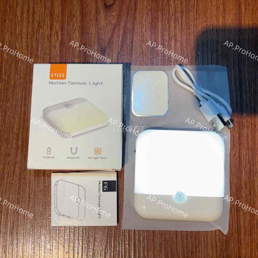 Đèn cảm ứng chuyển động Trắng/Vàng. Mua bán Đèn tại Quận 3 Tp Hồ Chí Minh được đăng bởi AP ProHome hình 1