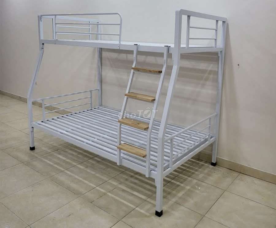 Giường tầng Sắt hộp sơn tĩnh điện Đen, Trắng. Mua bán Giường, chăn ga gối nệm tại Quận Nam Từ Liêm Hà Nội được đăng bởi Muoi Nguen hình 1
