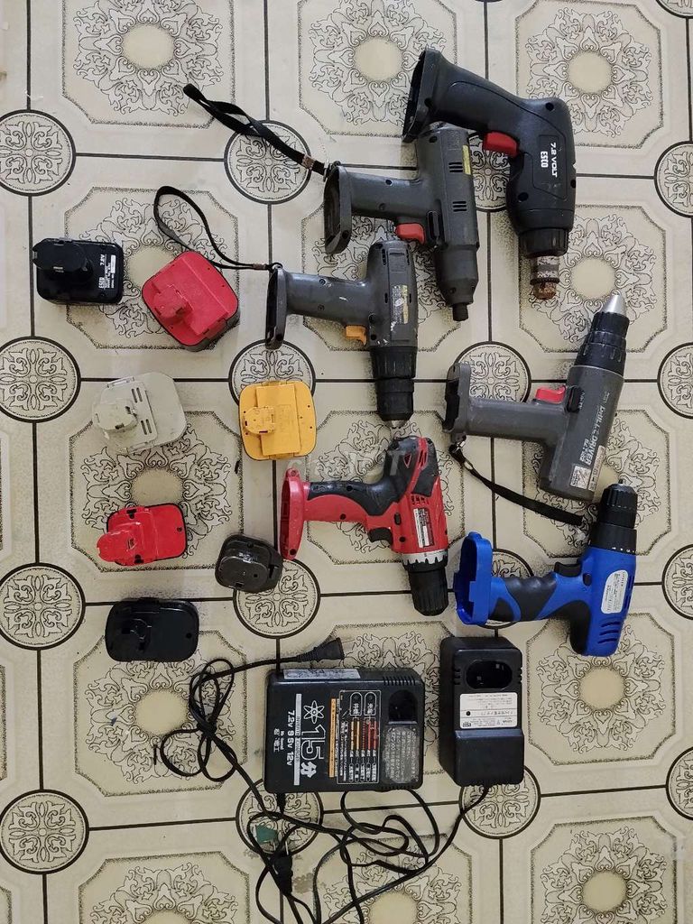 Máy khoan pin 7.2V - 12V đa màu. Mua bán Đồ chuyên dụng, Giống nuôi trồng tại Quận Bình Tân Tp Hồ Chí Minh được đăng bởi Huỳnh Vủ hình 1