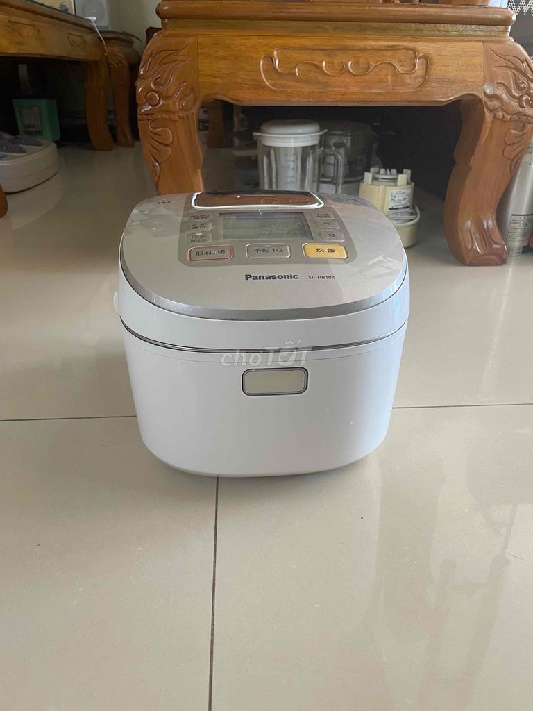 Nồi cơm điện Panasonic SR-HB104  hàng Nhật bãi. Mua bán Bếp, lò, đồ điện nhà bếp tại Huyện An Lão Hải Phòng được đăng bởi MẠNH CƯỜNG hình 1