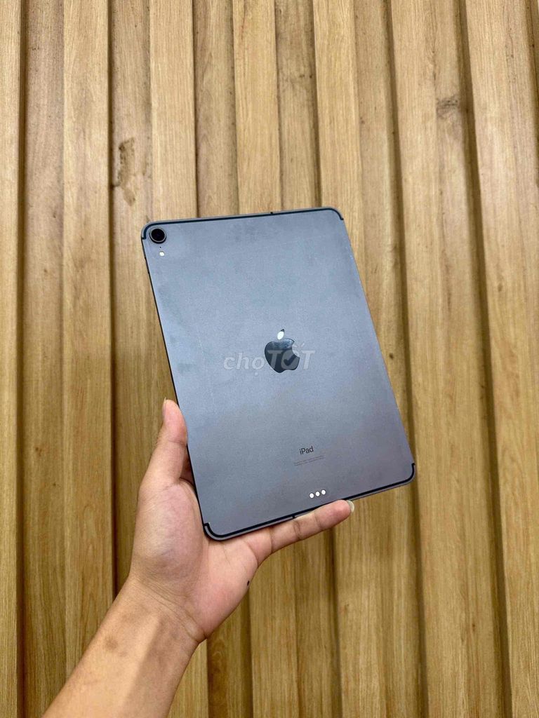 Apple iPad Pro 2018 512GB Xám. Mua bán Máy tính bảng tại Quận Đống Đa Hà Nội được đăng bởi Hanoi moibile đức hình 1