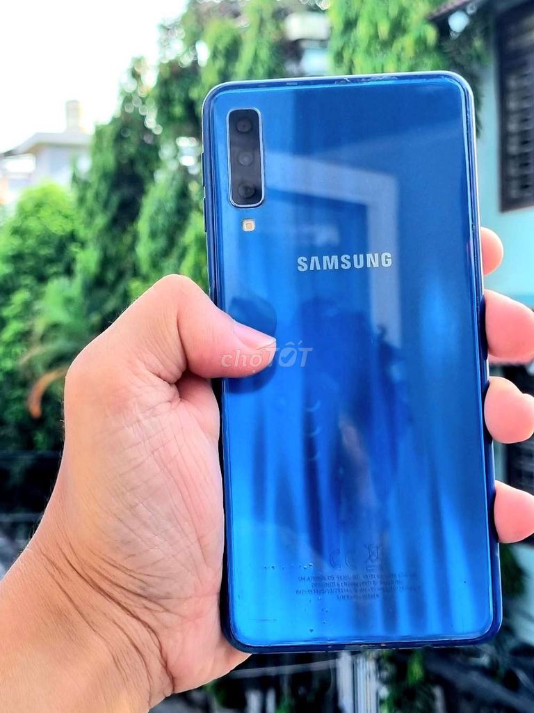 Samsung A7 4GB/64GB Xanh. Mua bán Điện thoại tại Quận Hải Châu Đà Nẵng được đăng bởi Lộc Roy hình 1