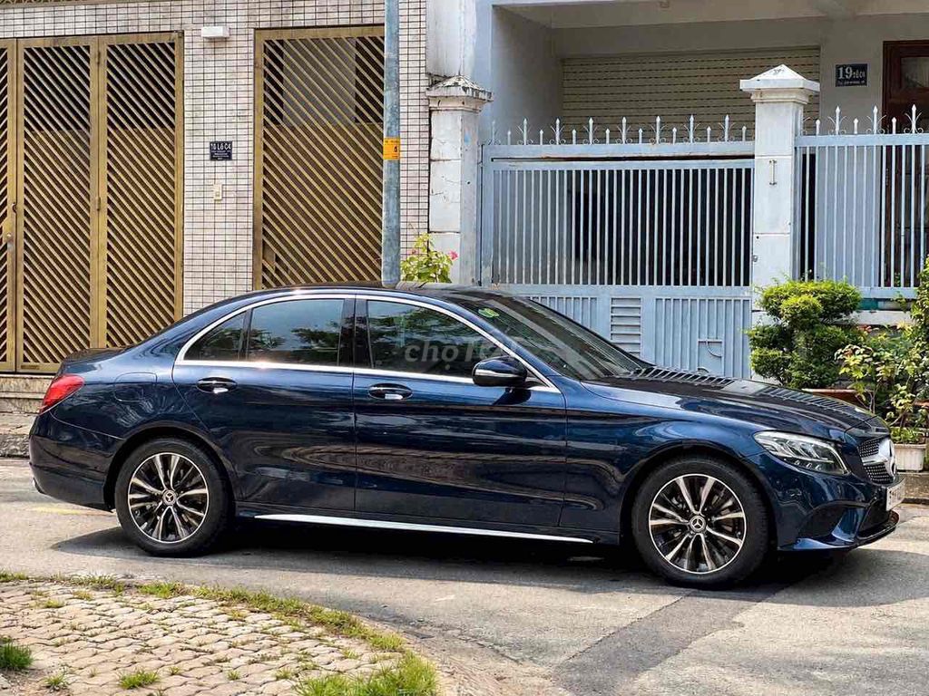 Мерседес C200FL модель 2019 года супер красивая 👍