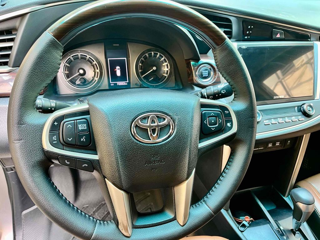 Toyota Innova 2.0V 2017. Bản cao cấp. xe rất đẹp. Mua bán Ô tô tại Quận 7 Tp Hồ Chí Minh được đăng bởi Thanh Bình Land hình 7