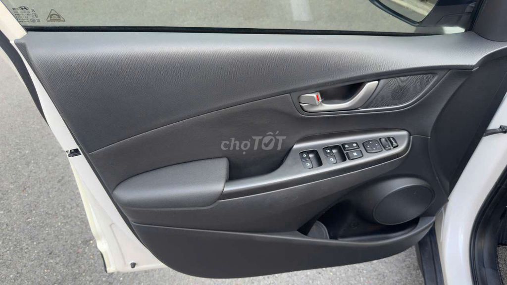 Hyundai kona 2.0ATH. Mua bán Ô tô tại Thành phố Thủ Đức Tp Hồ Chí Minh được đăng bởi Ms Hiệp  hình 11