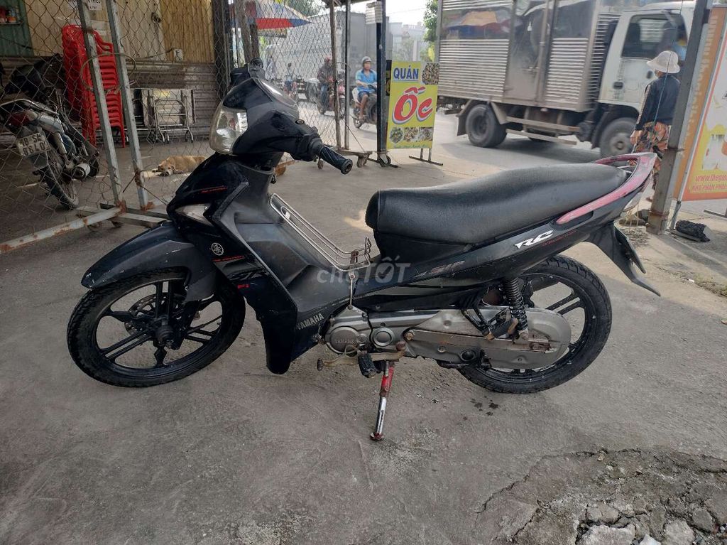 Cần bán chiếc Sirius như hình có giấy. Mua bán Xe máy tại Huyện Hóc Môn Tp Hồ Chí Minh được đăng bởi A Tuấn hình 3