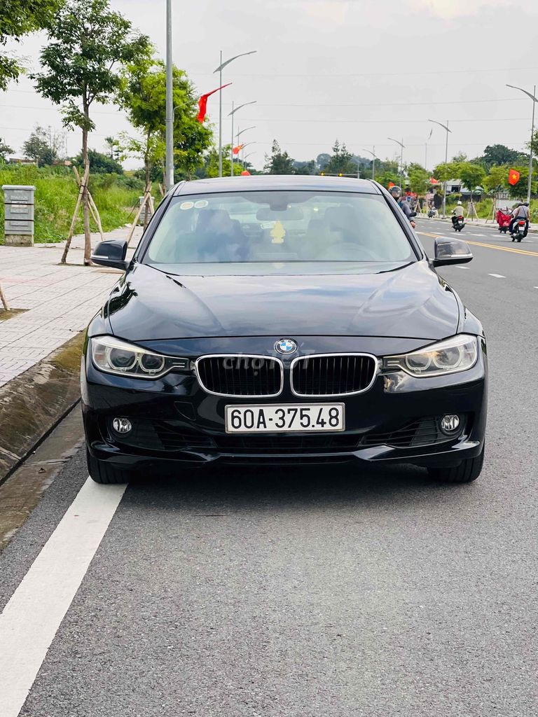 BMW 3 Series model 2013 320i - chất đẹp. Mua bán Ô tô tại Huyện Bình Chánh Tp Hồ Chí Minh được đăng bởi Bi Auto hình 2