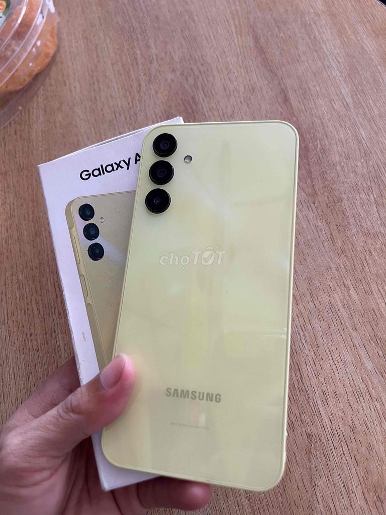Samsung Galaxy A15 Xanh Lá 128GB - Đã qua sử dụng. Mua bán Điện thoại tại Huyện Đức Hòa Long An được đăng bởi Minh Ngọc hình 1