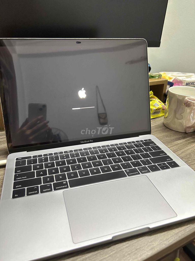 Apple MacBook Pro 2017 i5 8GB. Mua bán Laptop tại Quận Thanh Xuân Hà Nội được đăng bởi Phong hình 1
