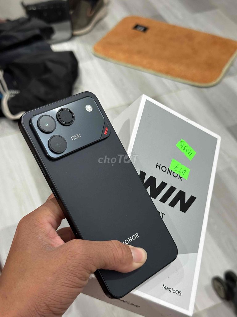 Honor Win RT 12GB/512GB Đen fullboxx 99 cần bán. Mua bán Điện thoại tại Thành phố Thủ Dầu Một Bình Dương được đăng bởi Hoàng hải hình 1