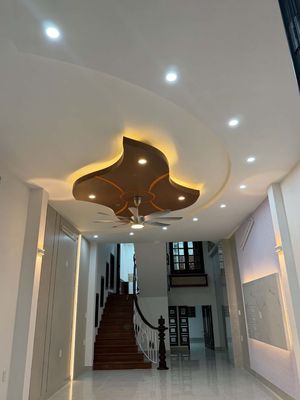 Аренда · 5 комн. · 81 м² · Quận Hải Châu, ул. Đường Hải Hồ