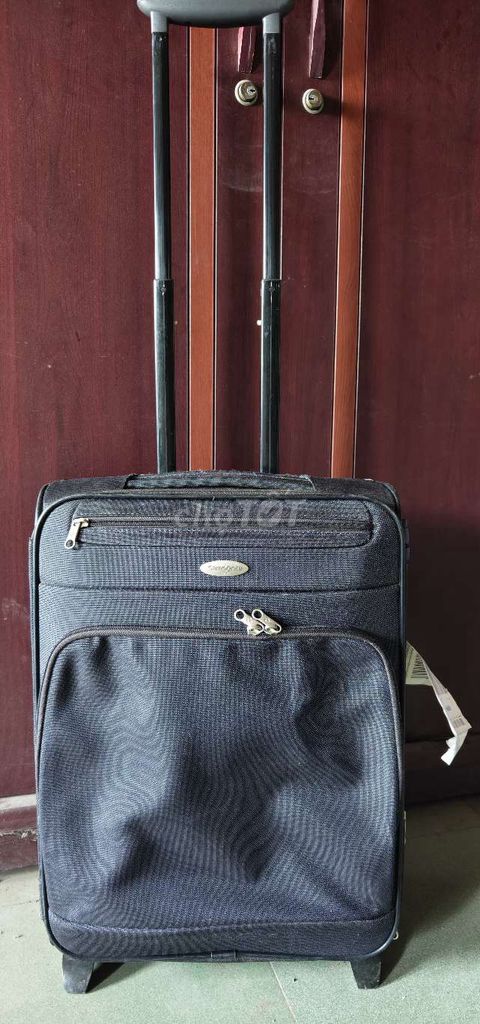 Vali kéo Samsonite Đen sz20. Mua bán Túi xách tại Quận Thanh Xuân Hà Nội được đăng bởi Bụi Đời Giải Phóng hình 1