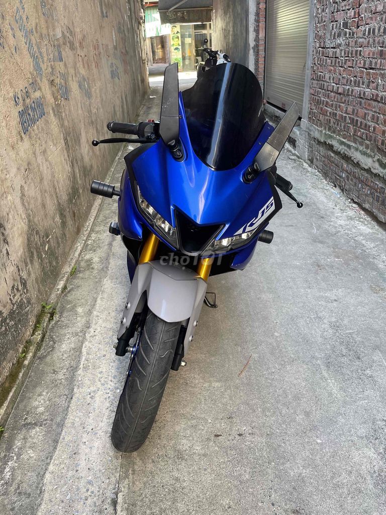 Yamaha R15 2023 синий 20 тыс. км