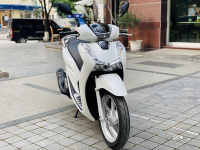 Honda SH Việt 125i Trắng 2022 Odo 800Km Có Trả Góp