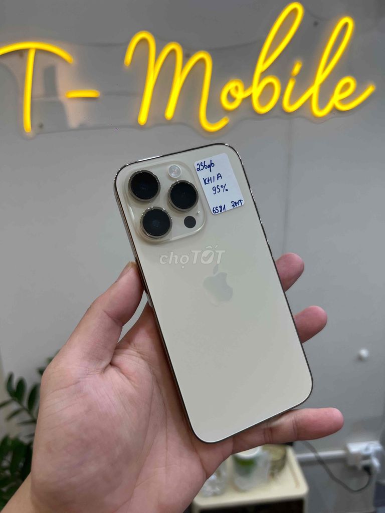 14 Pro 256Gb Quốc Tế Gold Zin Full