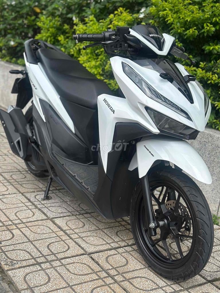 Vario 125 2020 Trắng đen zin nguyên mới 80% BSTP9c. Mua bán Xe máy tại Thành phố Thủ Đức Tp Hồ Chí Minh được đăng bởi Xe Máy Sơn Thủ Đức hình 2
