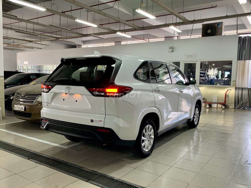 Ra mắt INNOVA CROSS 2026 8 chỗ tặng bảo hiểm PKien. Mua bán Ô tô tại Quận Hải Châu Đà Nẵng được đăng bởi ĐẠI LÝ TOYOTA ĐÀ NẴNG hình 7
