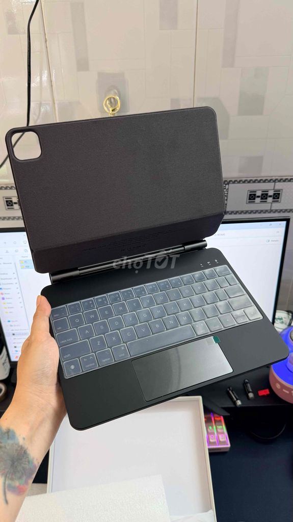 Bao da goojodoq cho ipad hít nam châm. Mua bán Phụ kiện (Màn hình, Chuột...) tại Quận 5 Tp Hồ Chí Minh được đăng bởi Thủy hình 1