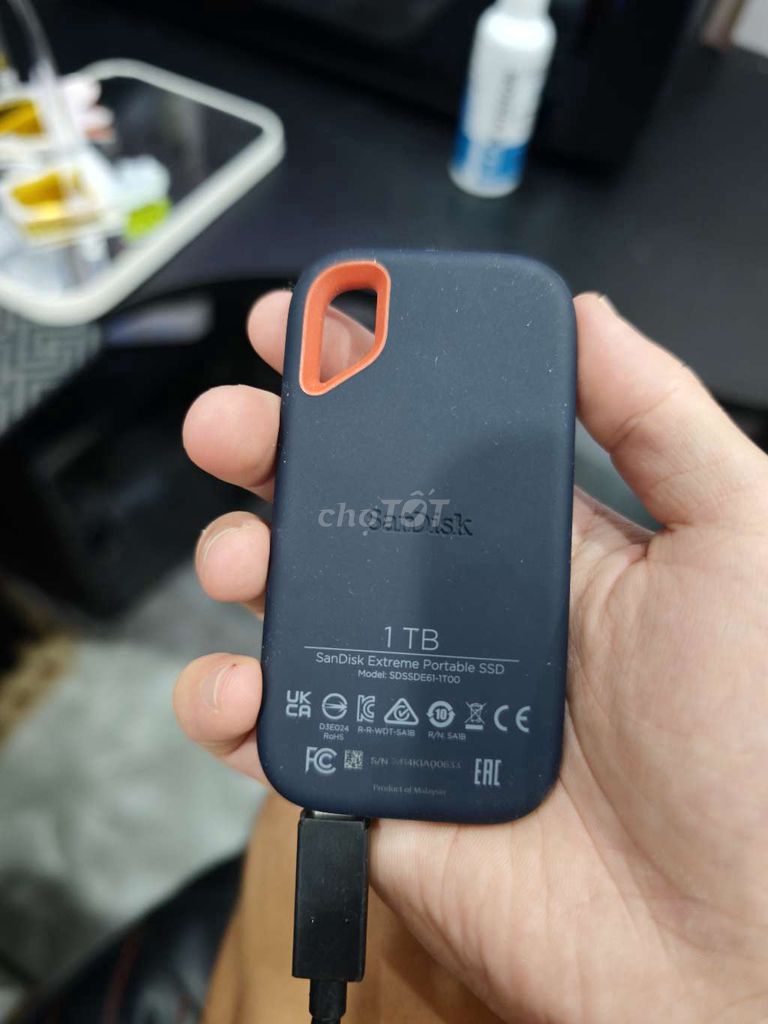 SanDisk Extreme Portable SSD 1TB Đen. Mua bán Linh kiện (RAM, Card...) tại Thành phố Đà Lạt Lâm Đồng được đăng bởi hiiiii hình 1