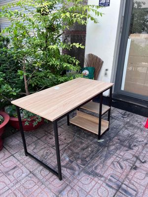 bàn 2 tầng. kệ sách 1m2-1m4. Mua bán Tủ, kệ gia đình tại Thành phố Thủ Đức Tp Hồ Chí Minh được đăng bởi Minh chương