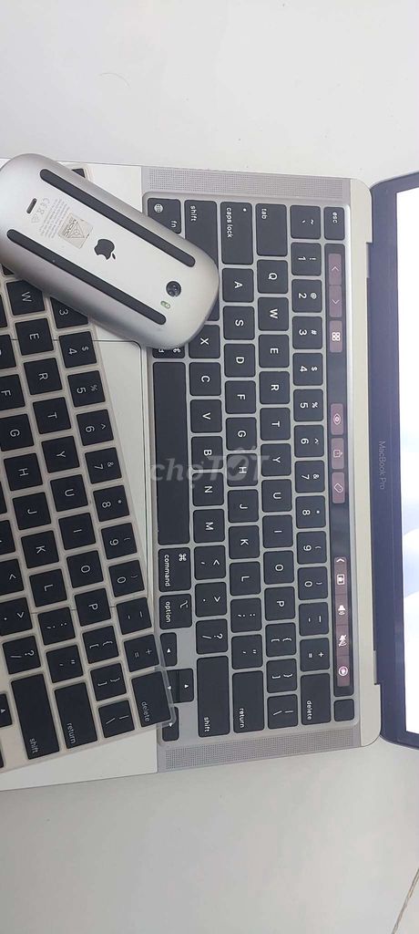 Apple MacBook Pro M1 13 inch 16GB/256GB. Mua bán Laptop tại Quận 12 Tp Hồ Chí Minh được đăng bởi Hayxia Za hình 1